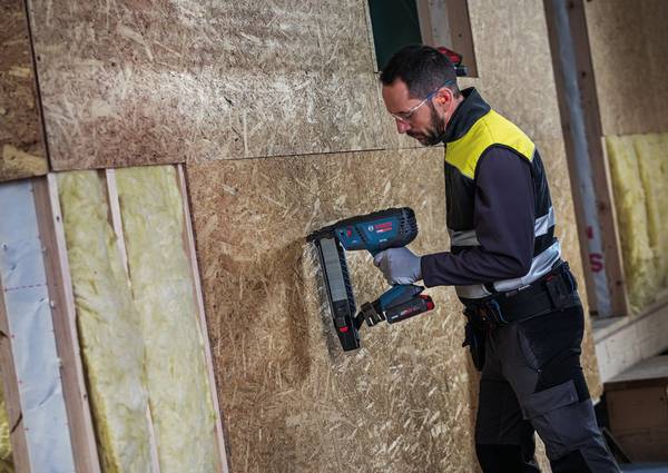 Bosch EXTH18V-50M Akku-Holzklammerer<br>