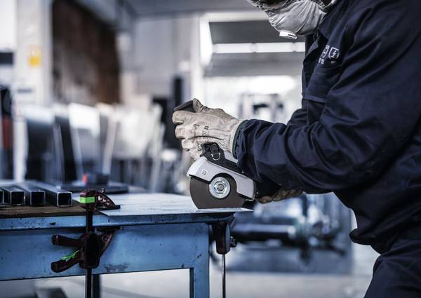 Bosch Pro Metall-Trennscheibe 125 × 1 × 22,23 mm im 100er Pack<br>