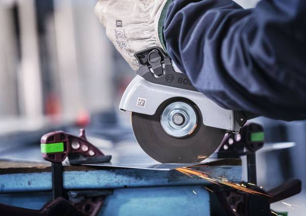 Bosch Pro Metall-Trennscheibe 125 × 1 × 22,23 mm im 100er Pack<br>