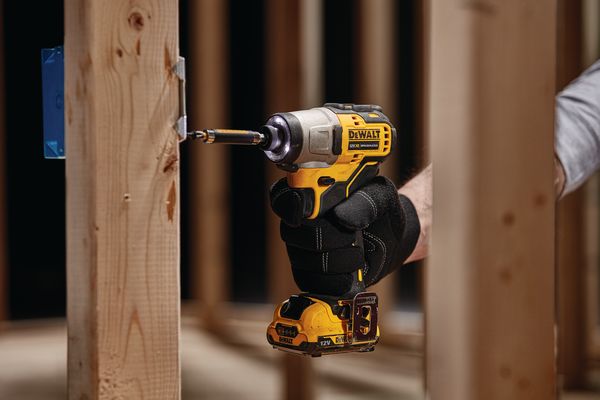 Dewalt DCF601D2 Akku-Schrauber<br>