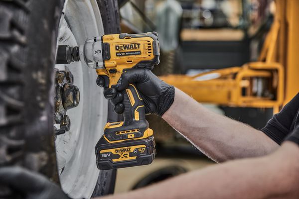Dewalt DCF891NT Akku-Schlagschrauber, 1/2""<br>