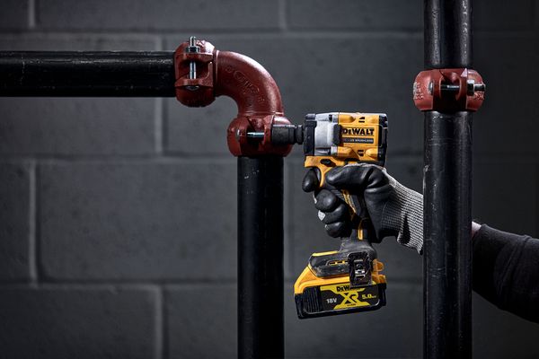 Dewalt DCF921NT Akku-Schlagschrauber, 1/2""<br>