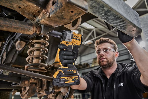 Dewalt DCF921NT Akku-Schlagschrauber, 1/2""<br>