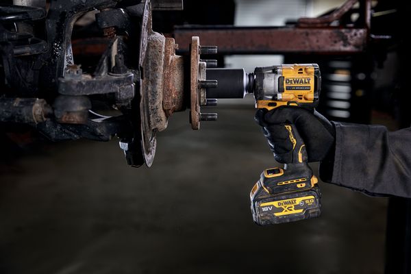 Dewalt DCF923P2G Akku-Schlagschrauber, 3/8""<br>