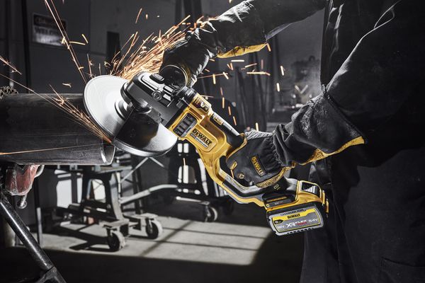 Dewalt DCG460NK Akku-Winkelschleifer, 230mm<br>