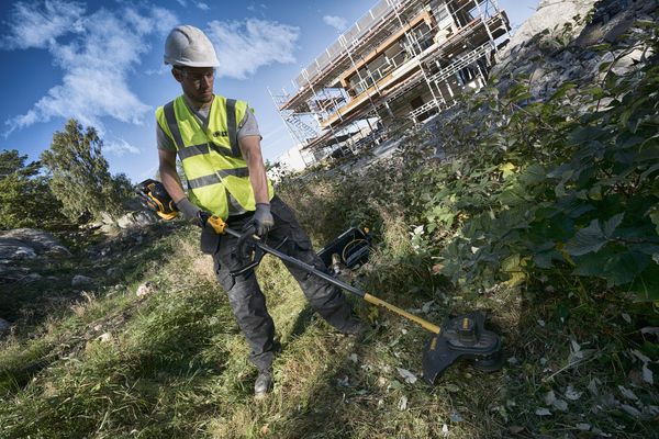 Dewalt DCM571N Akku-Motorsense<br>