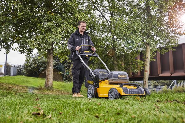 Dewalt DCMW564N Akku-Rasenmäher, 48cm<br>