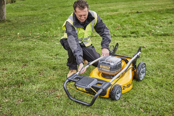 Dewalt DCMW564N Akku-Rasenmäher, 48cm<br>