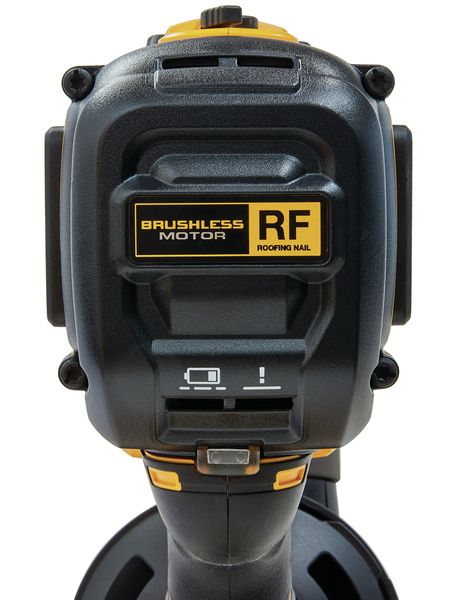 Dewalt DCN45RNNT Akku-Dachpappennagler<br>