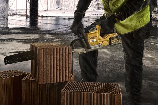 Dewalt DCS397N Akku-Spezialsäge<br>
