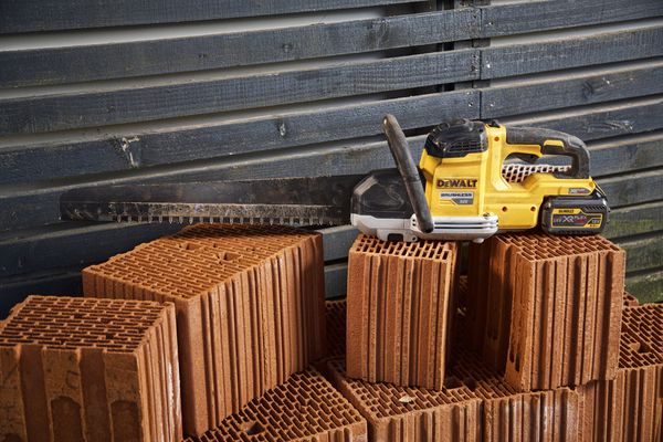 Dewalt DCS397N Akku-Spezialsäge<br>