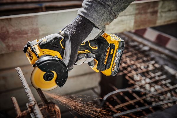 Dewalt DCS438N Akku-Multimaterialschneider<br>