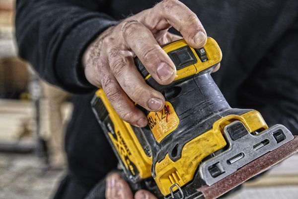 Dewalt DCW200NT Akku-Vibrationsschleifer<br>