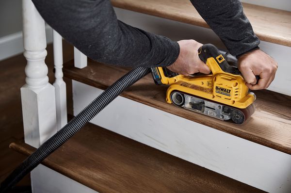 Dewalt DCW220NT Akku-Bandschleifer<br>