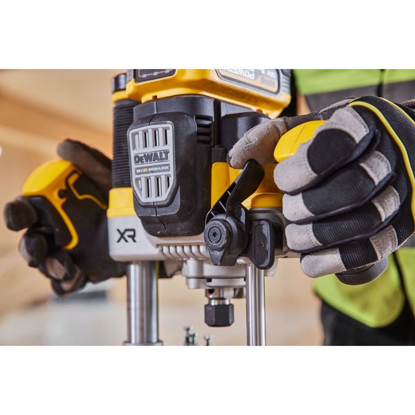Dewalt DCW620NT Akku-Oberfräse<br>