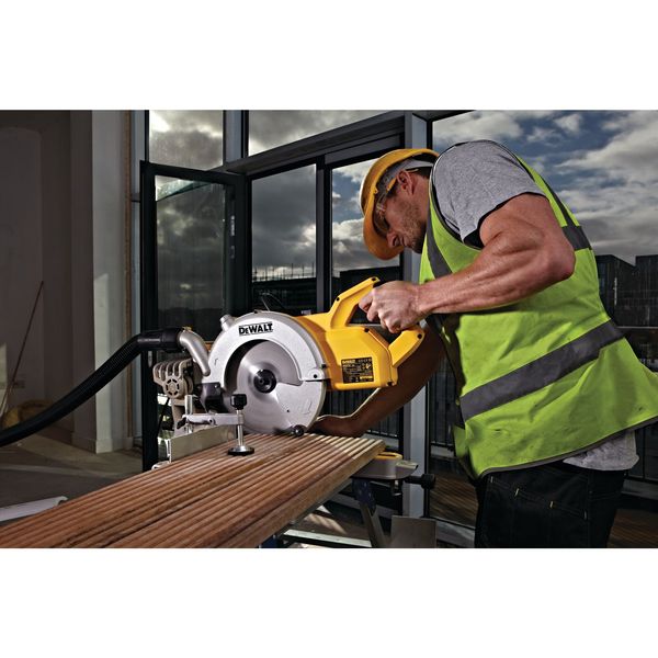 Dewalt DWS778 Paneelsäge<br>