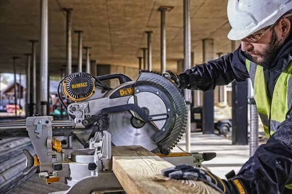 Dewalt DWS780 Paneelsäge<br>
