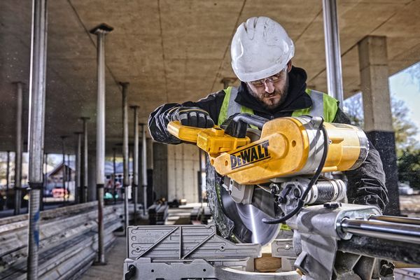 Dewalt DWS780 Paneelsäge<br>