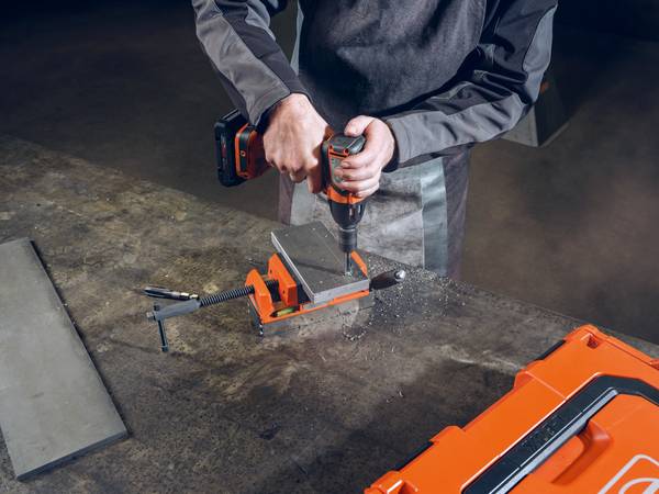 FEIN Akku-Schlagschrauber im Anwender-Set ASCD 18-300 W2 AS Impact-tapping-top Set<br>