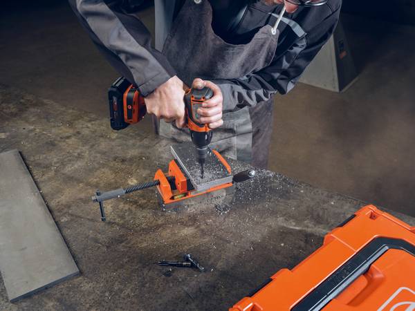 FEIN Akku-Schlagschrauber im Anwender-Set ASCD 18-300 W2 AS Impact-tapping-top Set<br>