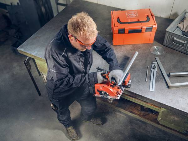 FEIN Kompakte Akku-Handkreissäge für Metall F-IRON Cut 57 AS Set 2 x 8 Ah<br>