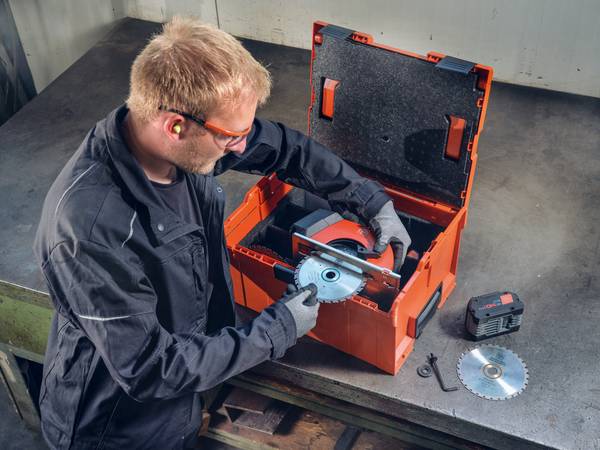 FEIN Kompakte Akku-Handkreissäge für Metall F-IRON Cut 57 AS Set 2 x 8 Ah<br>