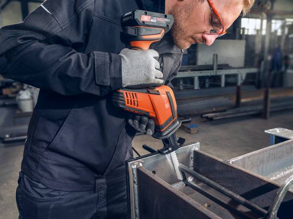 FEIN Kompakte Akku-Säbelsäge ASAS 18-21 K AS Set 2 x 4 Ah<br>