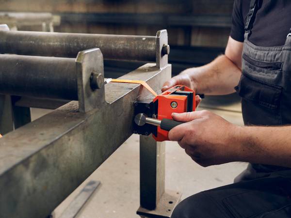 FEIN Permanentmagnet mit einer maximalen Haltekraft von 7 800 N VersaMAG<br>