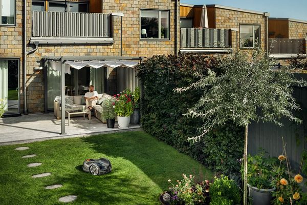 Husqvarna 305E NERA Automower<br>