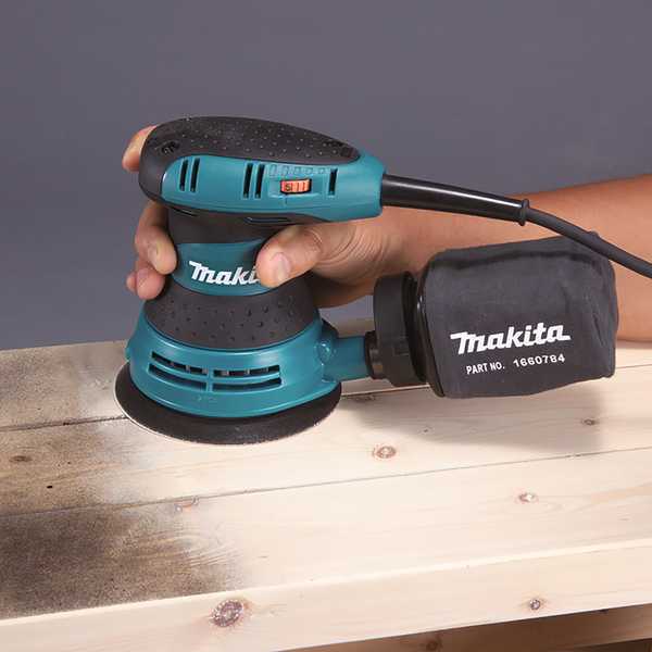 Makita BO5031J Exzenterschleifer<br>