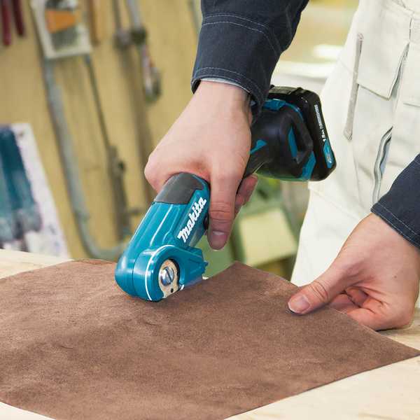 Makita CP100DWM1J Akku-Universalschere 12V<br>