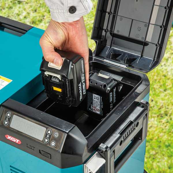 Makita CW004GZ Akku-Kühl- und Wärmebox<br>