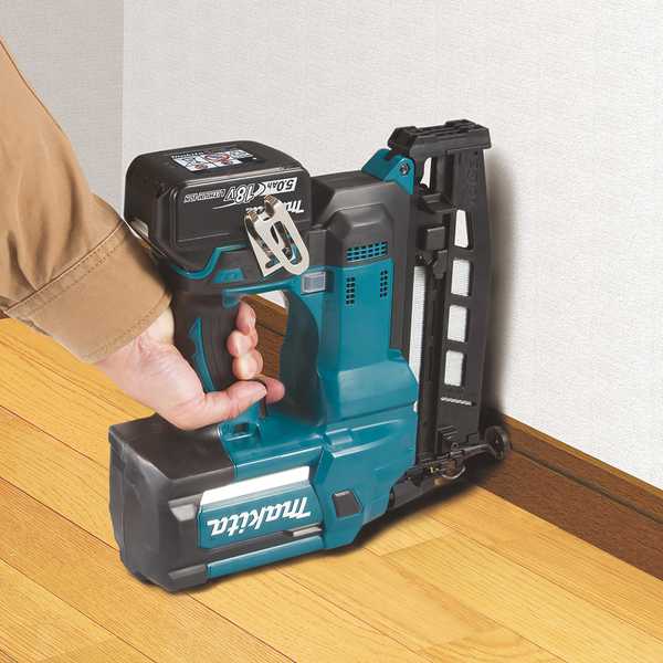 Makita DBN600ZJ Akku-Nagler 18V<br>