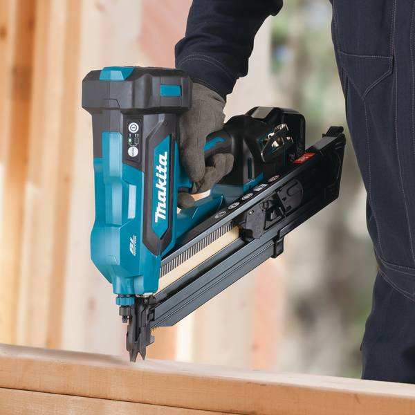 Makita DBN900ZK Akku-Nagler<br>