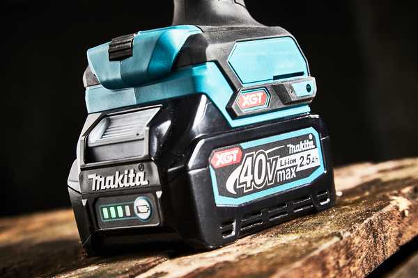 Makita DF001GM201 Akku-Bohrschrauber 40V<br>