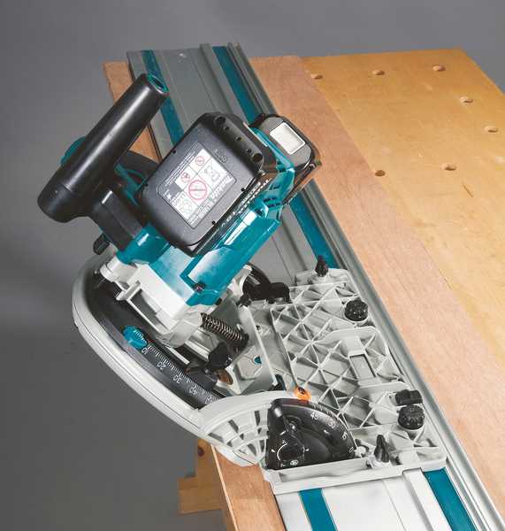 Makita DSP601ZJU Akku-Eintauch-Kreissäge 18V<br>