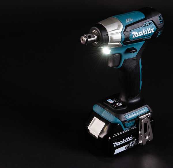 Makita DTW181RTJ Akku-Schlagschrauber 18V<br>