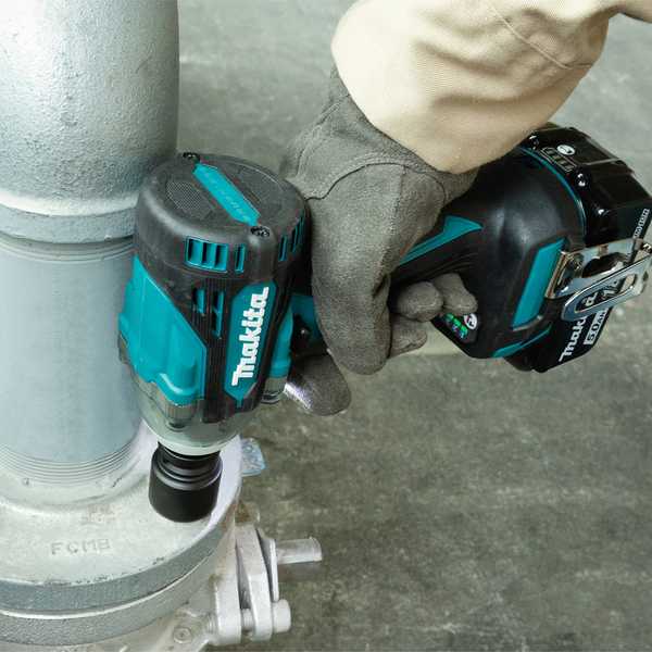 Makita DTW300RTJ Akku-Schlagschrauber 18V<br>