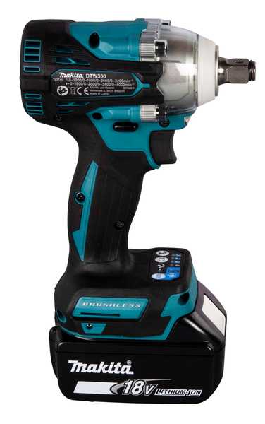 Makita DTW300RTJ Akku-Schlagschrauber 18V<br>