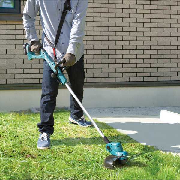 Makita DUR193RF Akku-Rasentrimmer 18V<br>