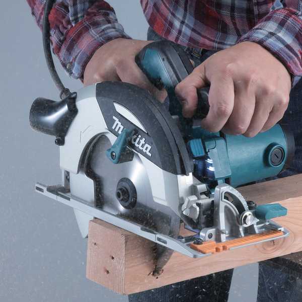 Makita HS7101J Handkreissäge<br>