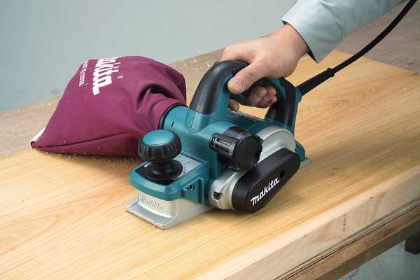 Makita KP0810J Einhand-Falzhobel<br>