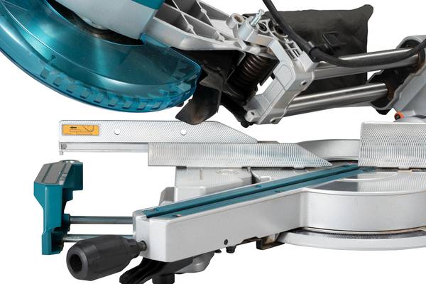 Makita LS1110F Kapp- und Gehrungssäge<br>