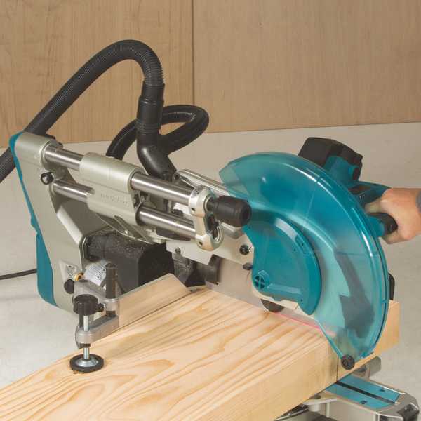 Makita LS1219L Kapp- und Gehrungssäge 305/30 mm<br>