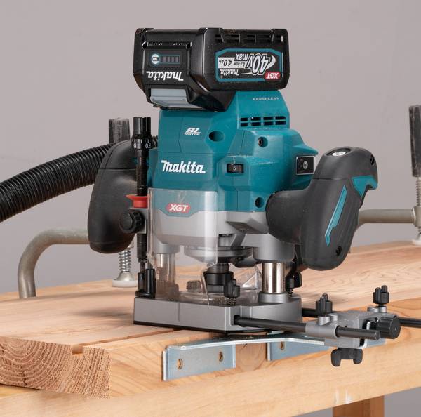 Makita RP001GZ Akku-Eintauch-Oberfräse<br>