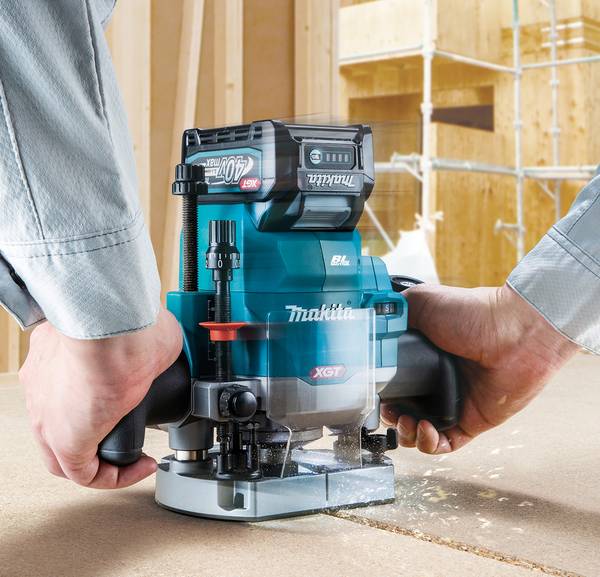 Makita RP001GZ Akku-Eintauch-Oberfräse<br>