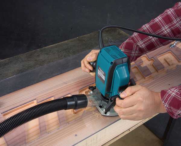 Makita RP0900J Eintauch-Oberfräse<br>