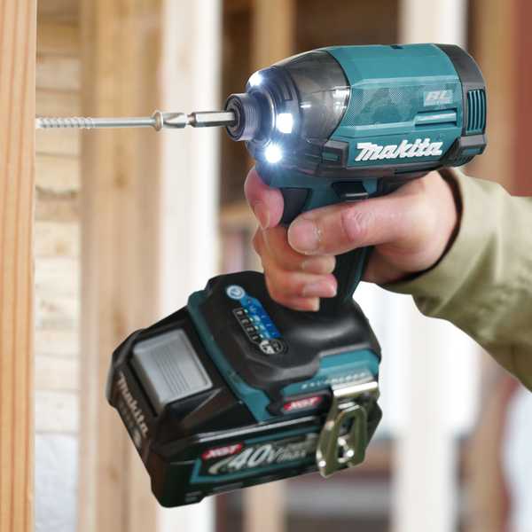 Makita TD002GD202 Akku-Schlagschrauber 40V<br>