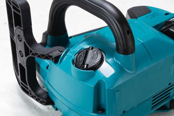 Makita UC002GM101 Akku-Kettensäge 40V<br>