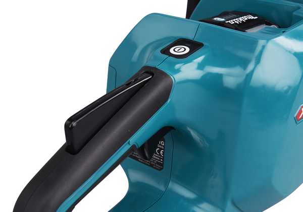 Makita UC011GT101 Akku-Kettensäge 40V<br>